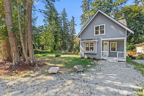 Photo of 1672 Aspen Drive, Camano Island, WA 98282 (MLS # 2411260)