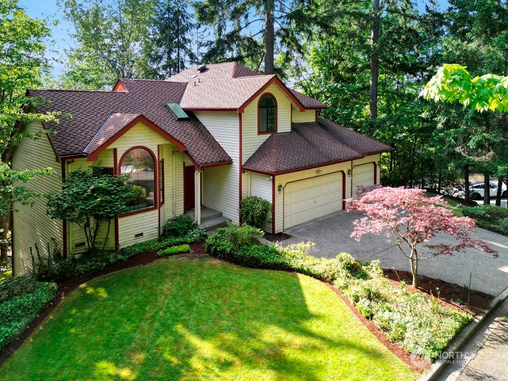 Photo of 4451 152nd Lane SE, Bellevue, WA 98006 (MLS # 2075348)