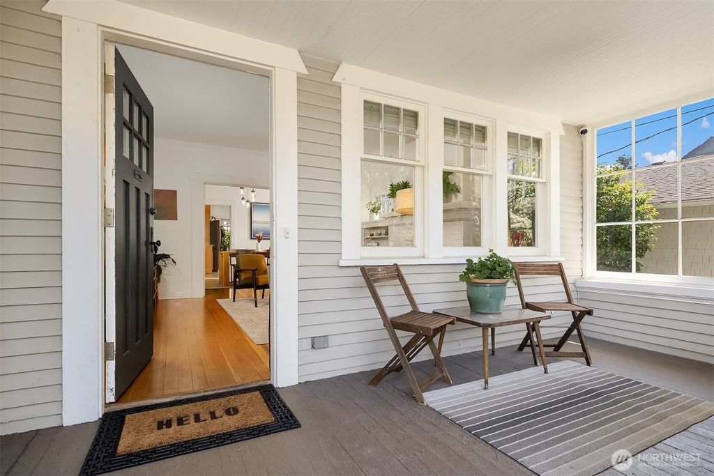 Photo of 4740 4th Avenue NE, Seattle, WA 98105 (MLS # 2522163)