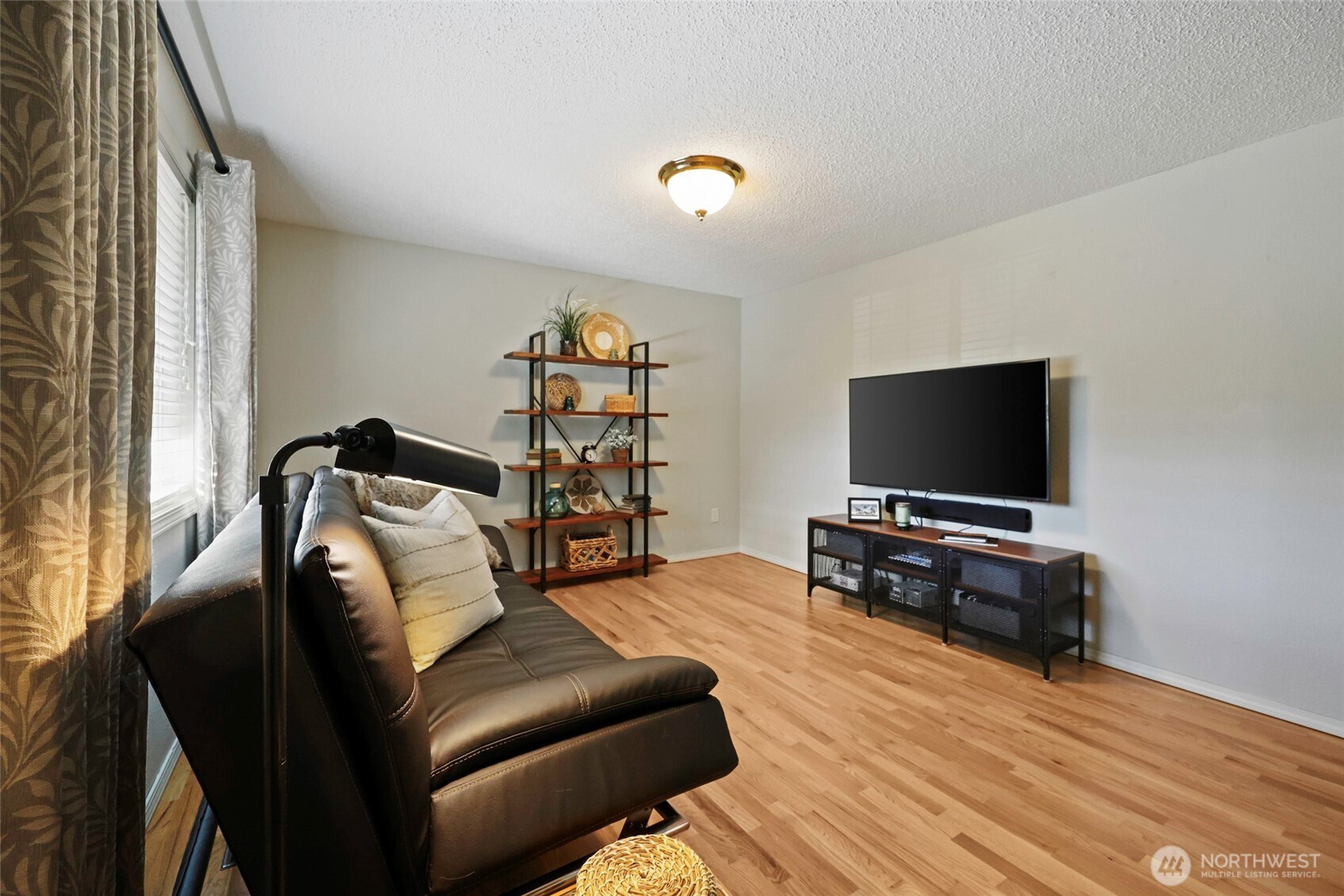 3937 Southglen Place SE