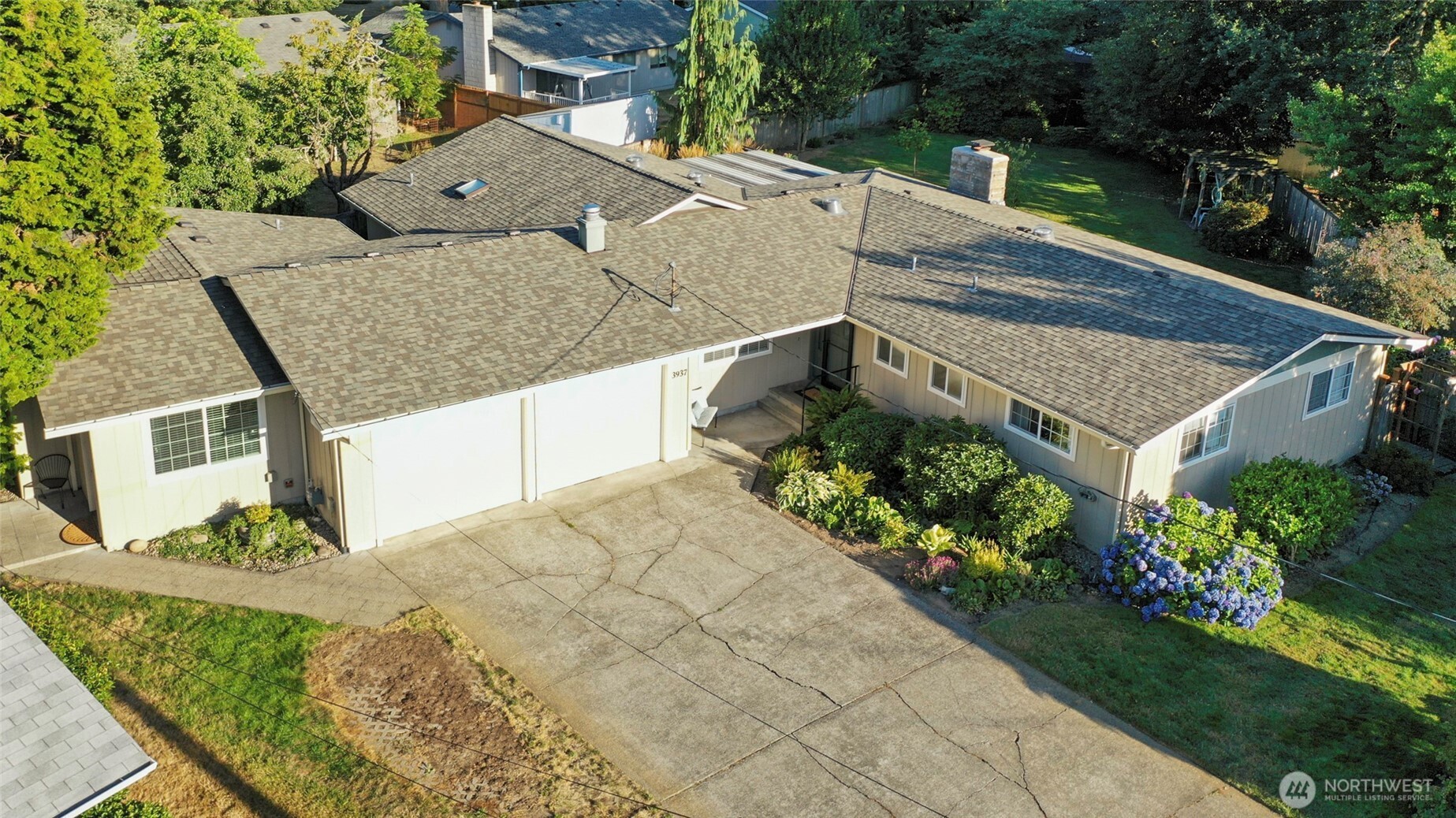 3937 Southglen Place SE