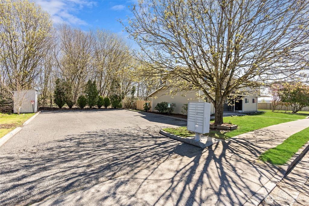 Photo of 92 Quinn Avenue #A, Marysville, WA 98270 (MLS # 2505114)