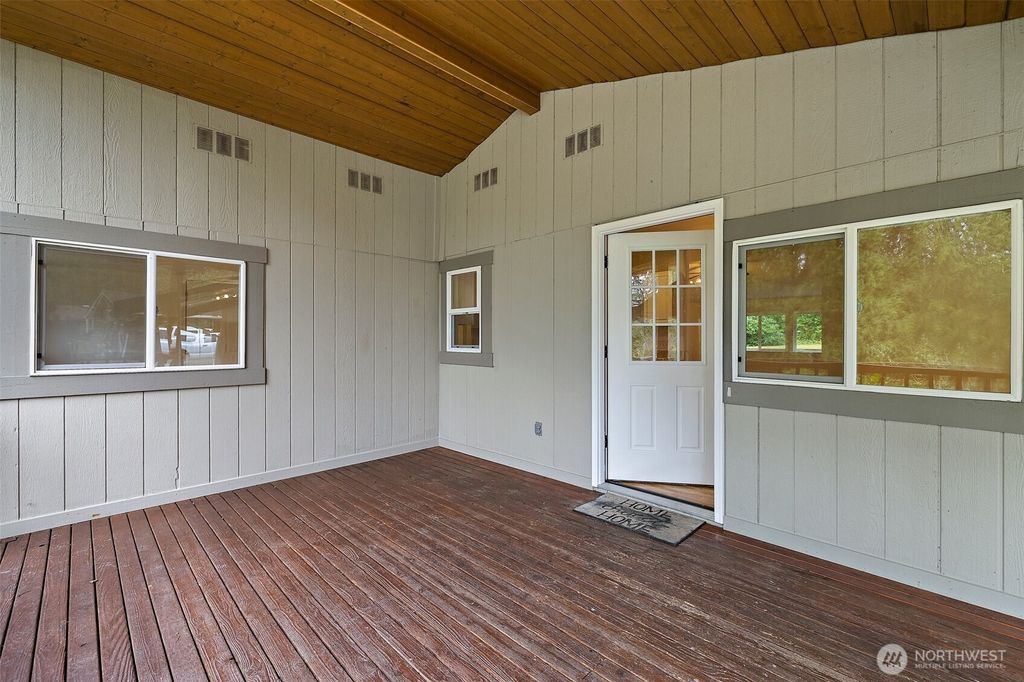 Photo of 30436 SE Issaquah Fall City Road, Fall City, WA 98024 (MLS # 2342694)