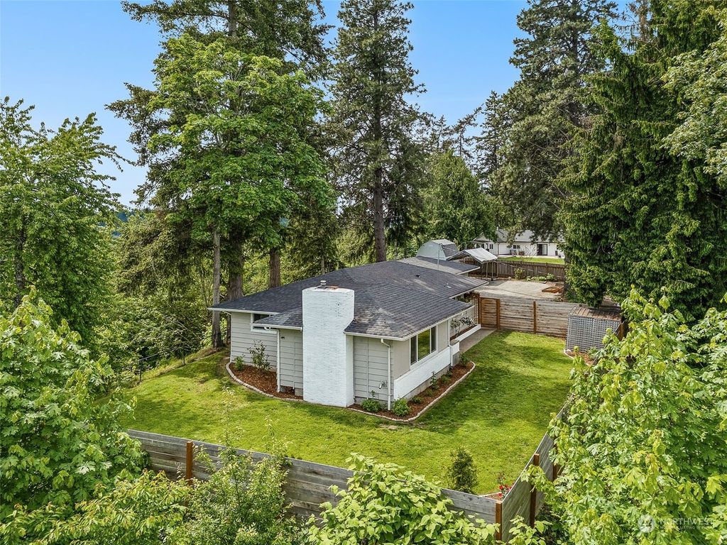 Photo of 5303 Auburn Way S, Auburn, WA 98092 (MLS # 2244394)