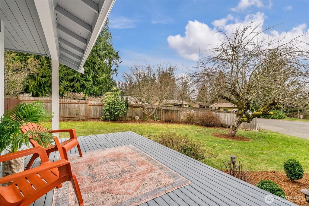 Photo of 19511 26th Drive SE, Bothell, WA 98012 (MLS # 2346438)