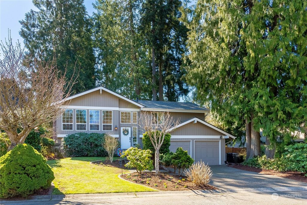 Photo of 11829 SE 322nd Place, Auburn, WA 98092 (MLS # 2035130)