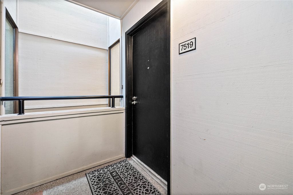 Photo of 7519 Old Redmond Road #404, Redmond, WA 98052 (MLS # 2044757)