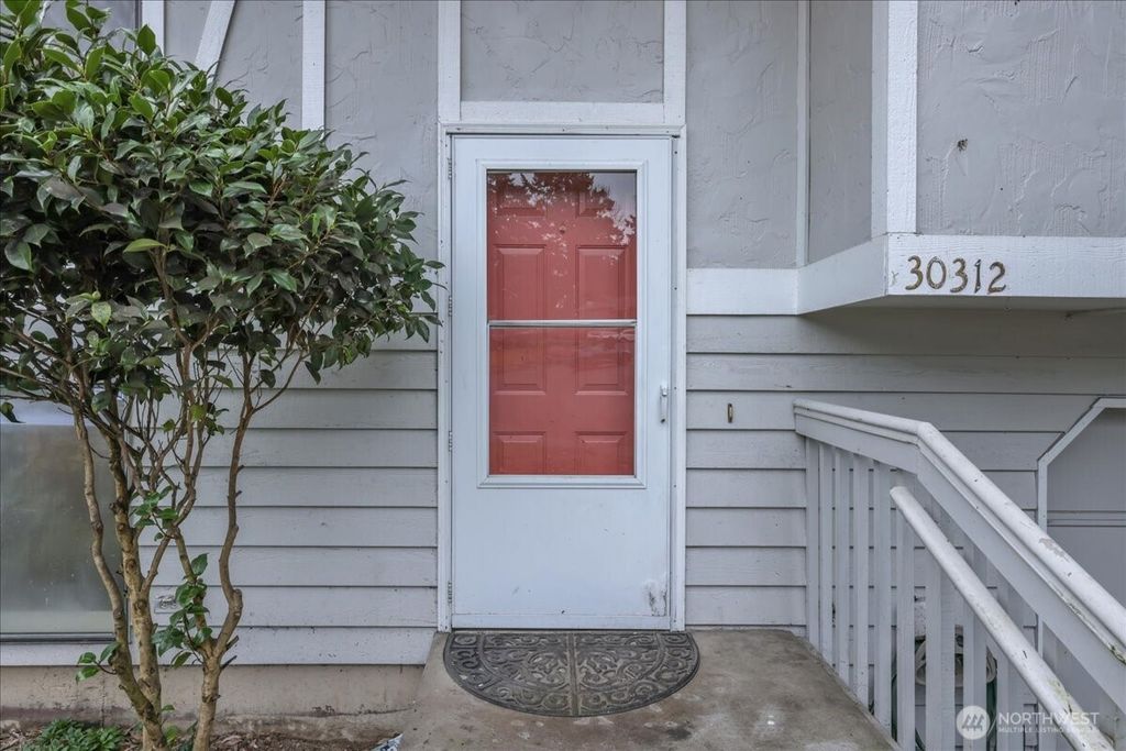 Photo of 30312 29th Court S, Federal Way, WA 98003 (MLS # 2488457)