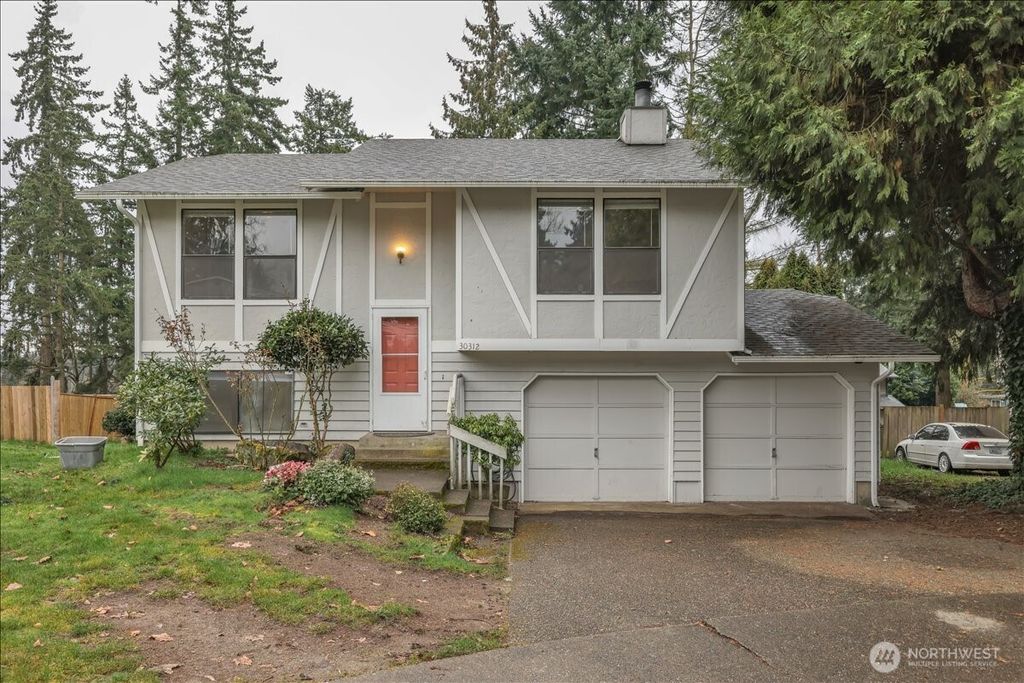 Photo of 30312 29th Court S, Federal Way, WA 98003 (MLS # 2488457)