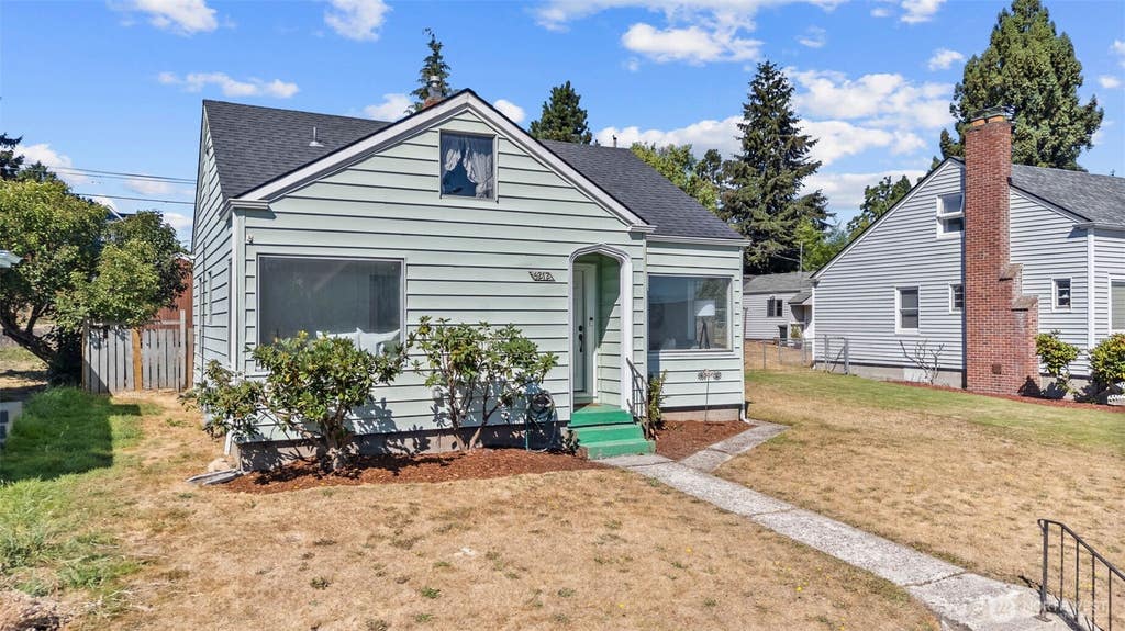 Photo of 5212 Yakima Avenue, Tacoma, WA 98408 (MLS # 2572598)