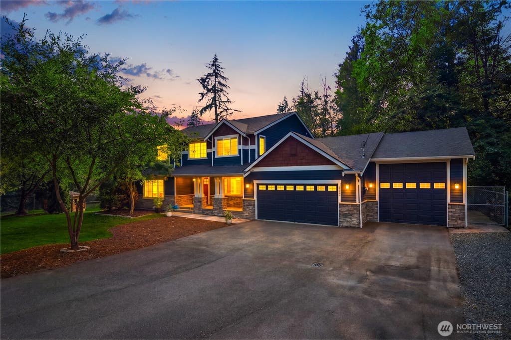 Photo of 6907 184th Street SE, Snohomish, WA 98296 (MLS # 2571170)