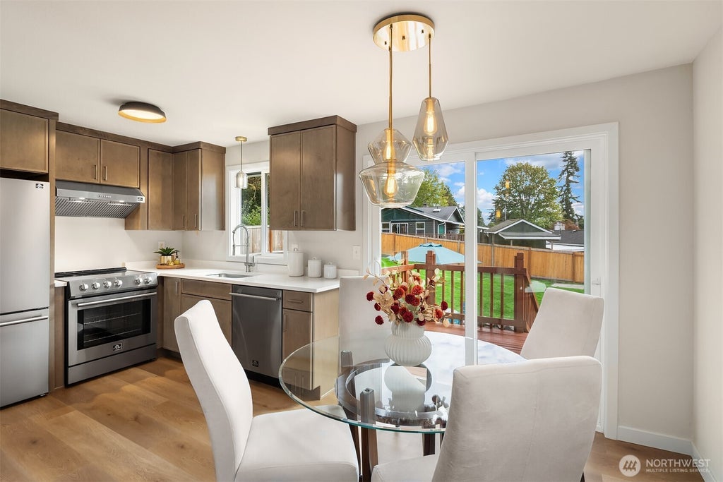 Photo of 10125 NE 202nd St ST, Bothell, WA 98011 (MLS # 2575346)