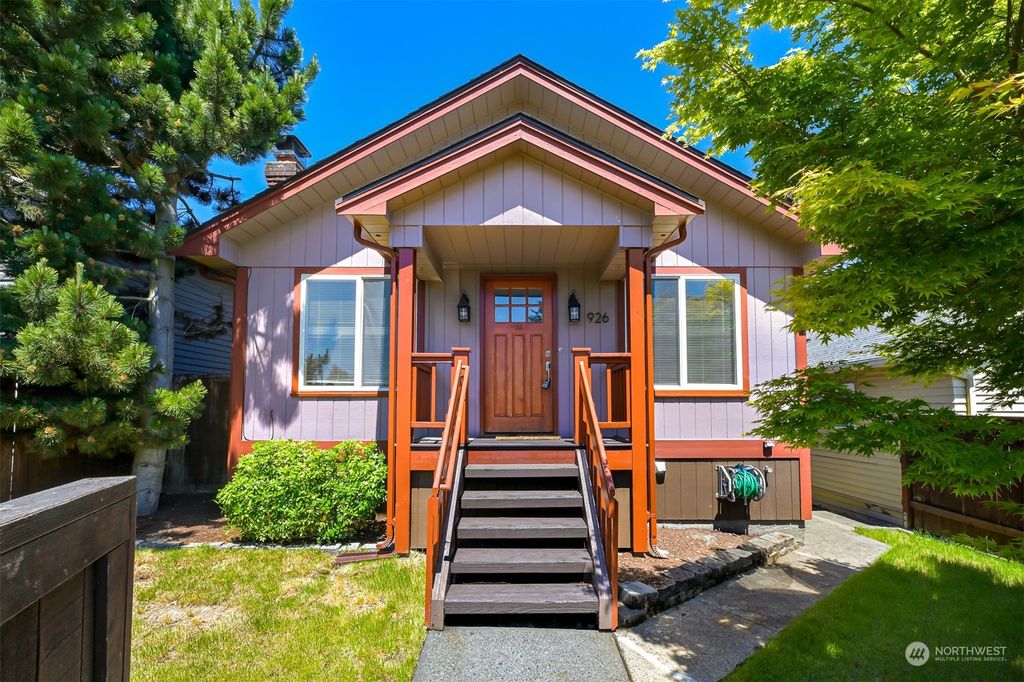 Photo of 926 N 102nd Street, Seattle, WA 98133 (MLS # 2251182)