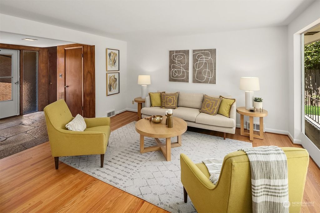 Photo of 7024 43rd Avenue NE, Seattle, WA 98115 (MLS # 2141501)