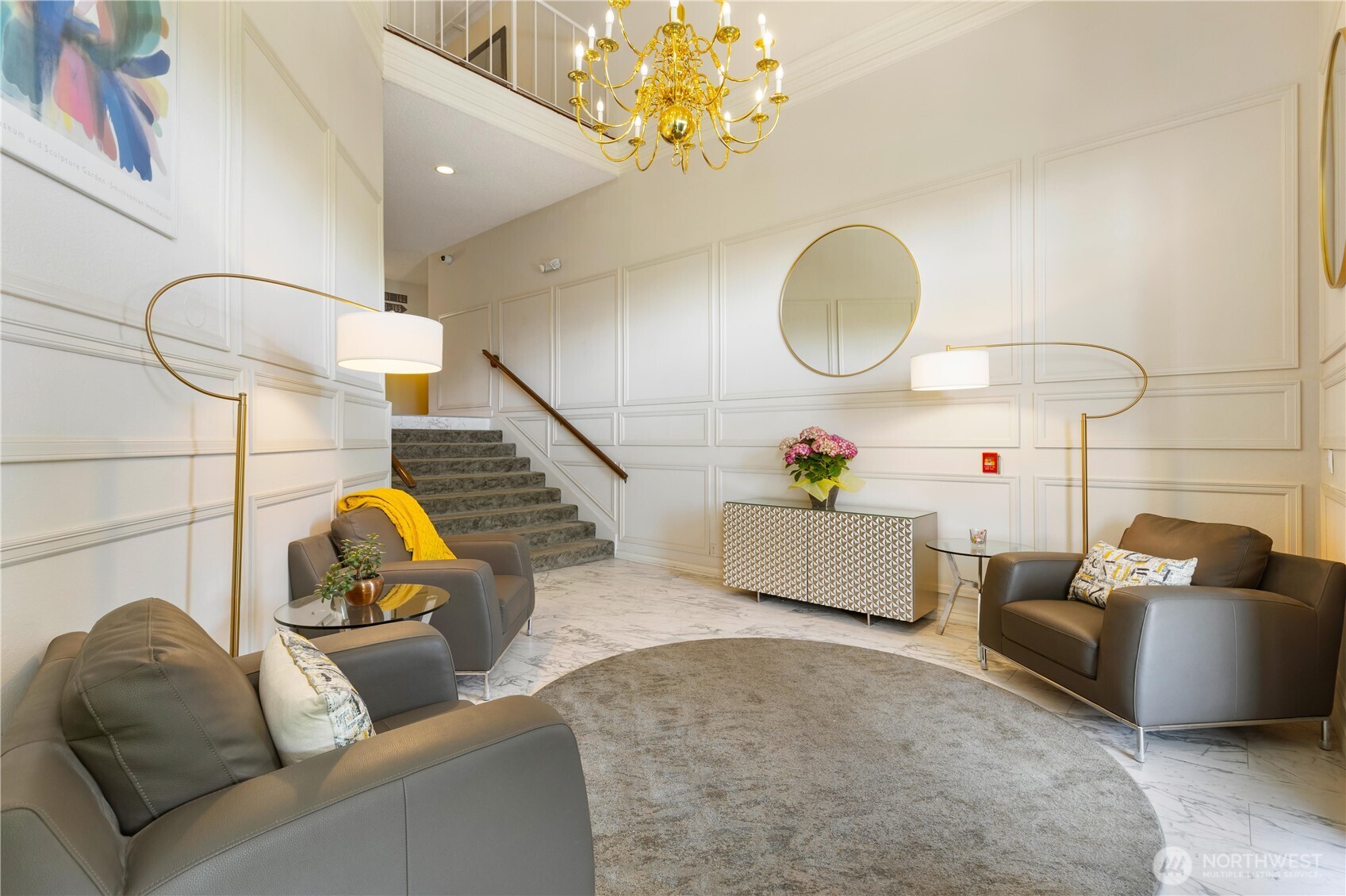 2565 Dexter Avenue N 103