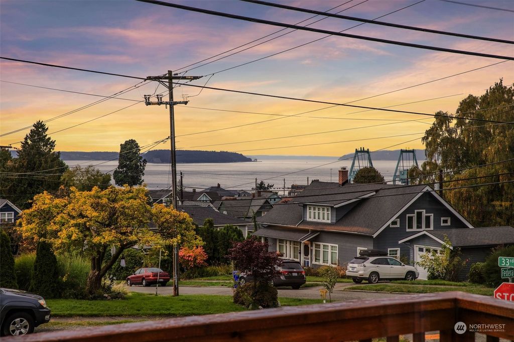Photo of 3305 Federal Avenue, Everett, WA 98201 (MLS # 2326690)