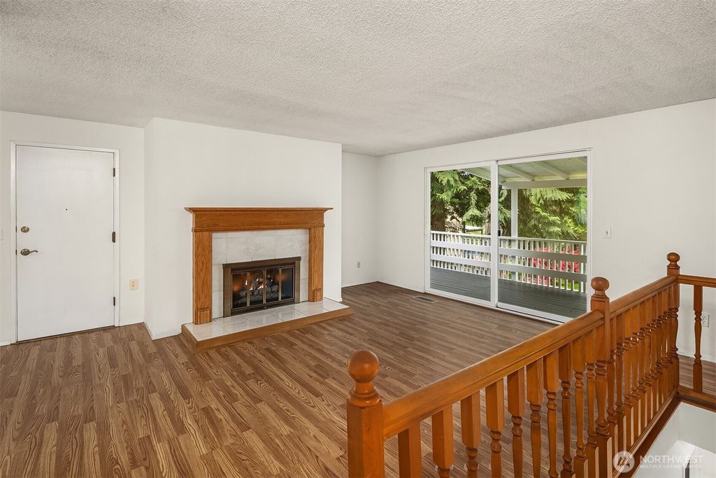 Photo of 10922 NE 133rd Street, Kirkland, WA 98034 (MLS # 2518420)