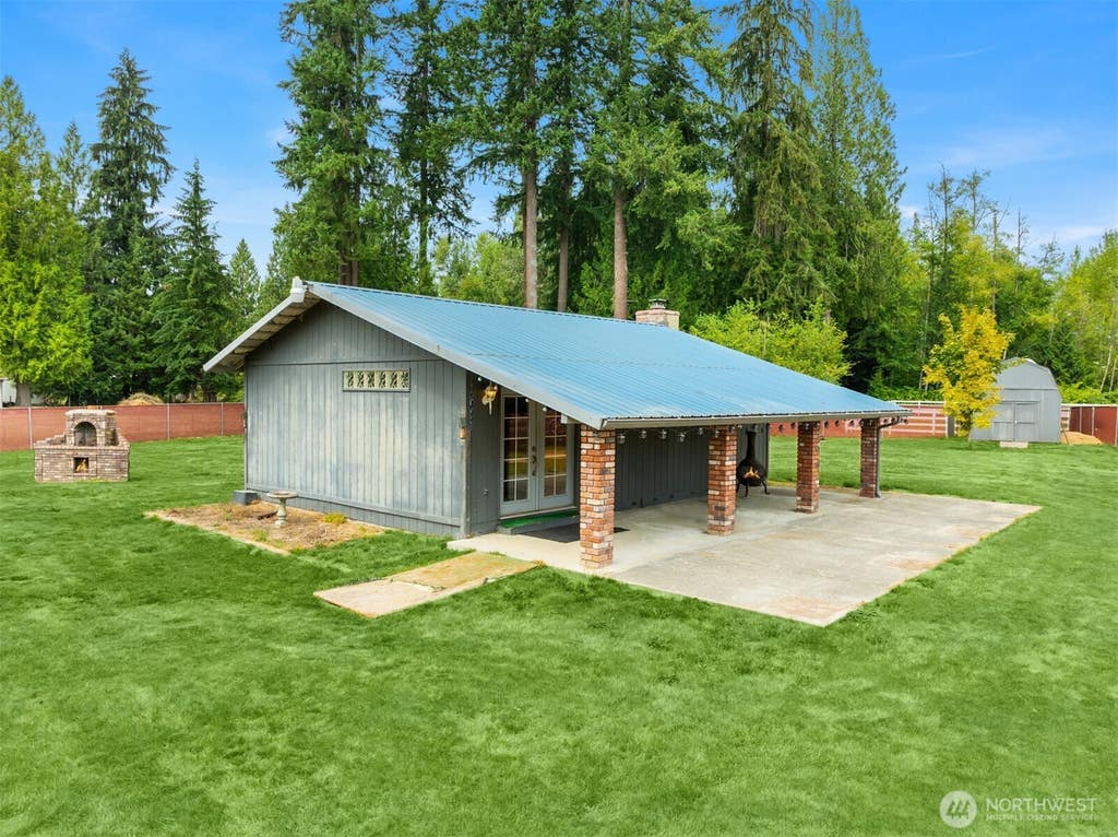 Photo of 15217 79th Street NE, Lake Stevens, WA 98258 (MLS # 2570192)
