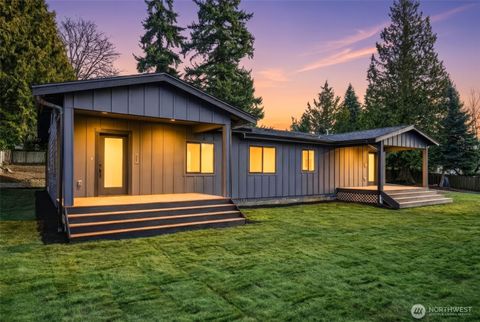 Photo of 4922 NE 20th Place, Renton, WA 98059 (MLS # 2471524)