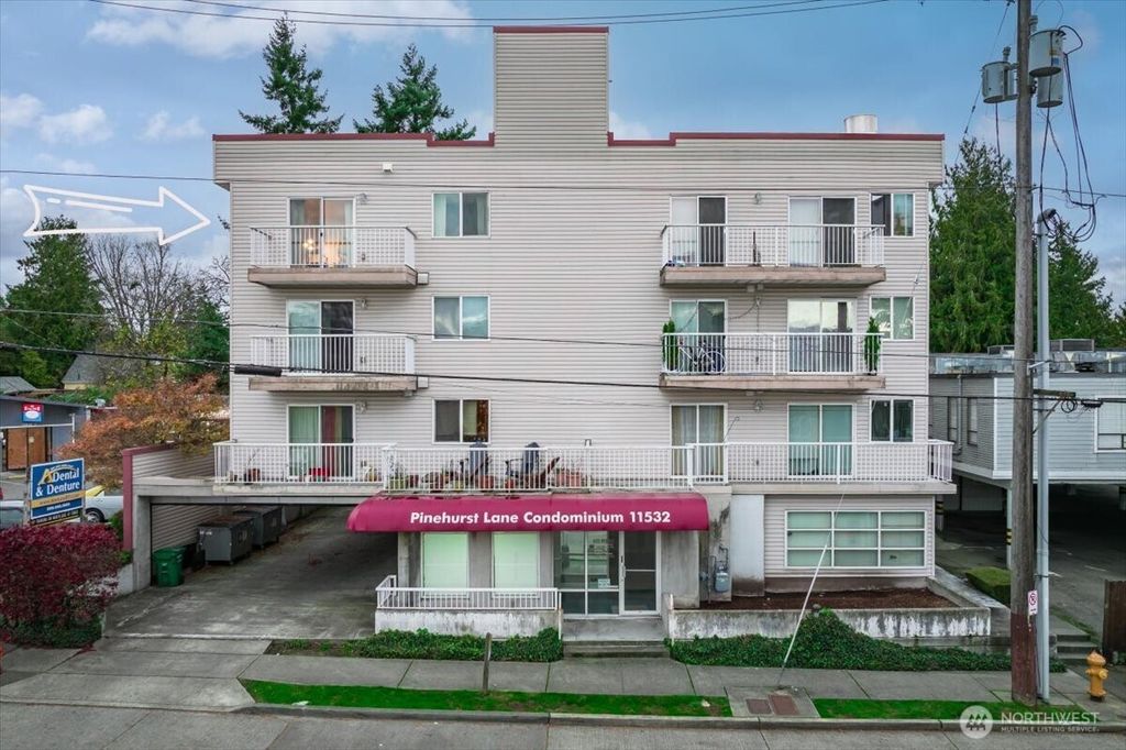 Photo of 11532 15th Avenue NE #401, Seattle, WA 98125 (MLS # 2486437)