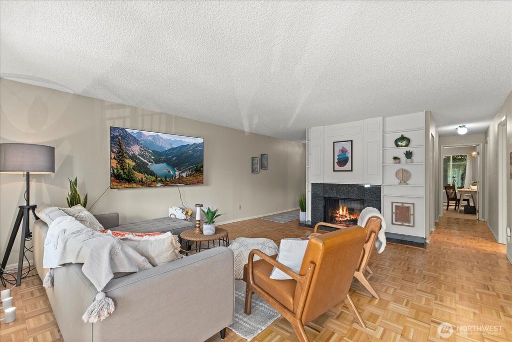 Photo of 3260 80th Avenue SE #1, Mercer Island, WA 98040 (MLS # 2429715)