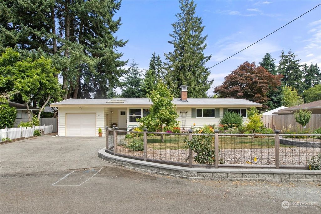 Photo of 6117 183rd Place SW, Lynnwood, WA 98037 (MLS # 2137937)