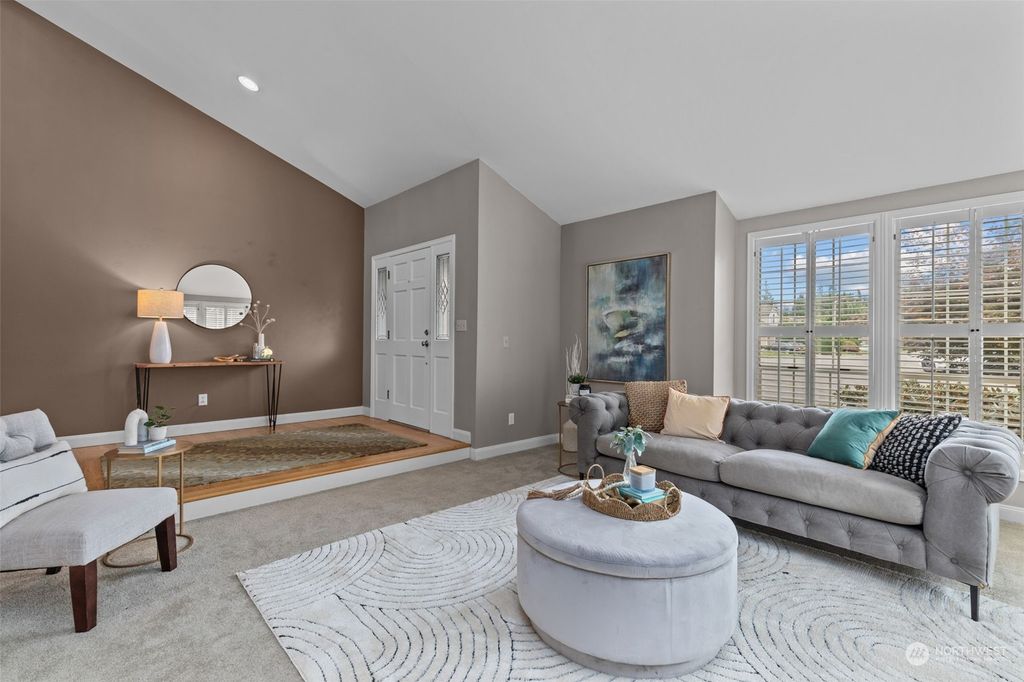 Photo of 18227 132nd Place SE, Renton, WA 98058 (MLS # 2291382)