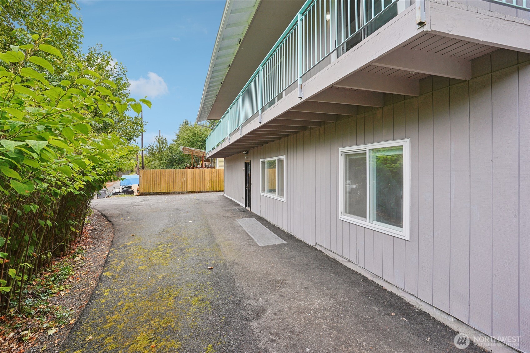 2305 S 116th Place