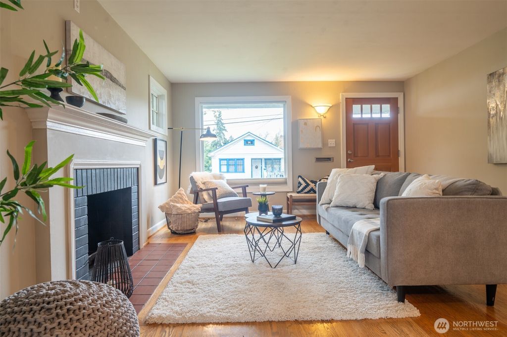 Photo of 532 N 72nd Street, Seattle, WA 98103 (MLS # 2339861)