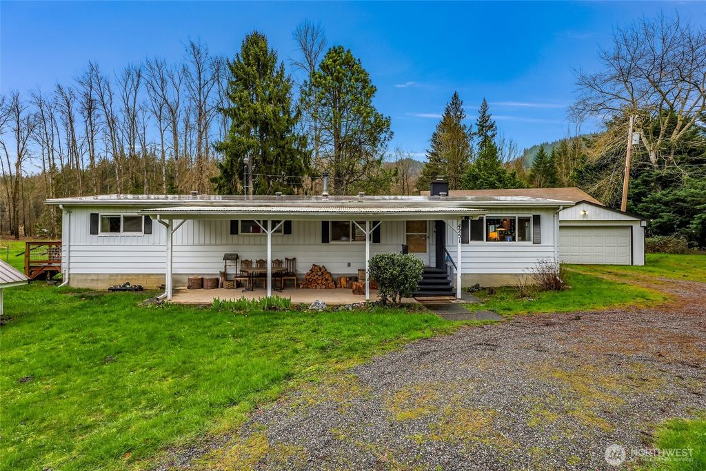 Photo of 4251 Mt Baker Highway, Everson, WA 98247 (MLS # 2493447)