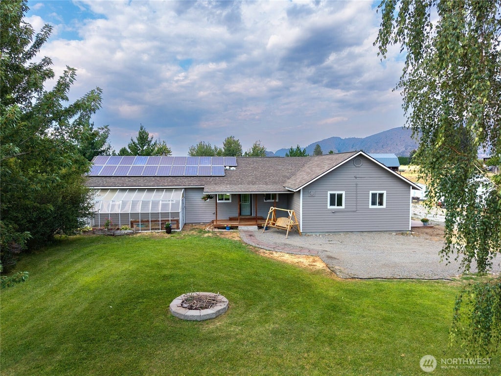 Photo of 6 Peacock Lane, Omak, WA 98841 (MLS # 2583166)
