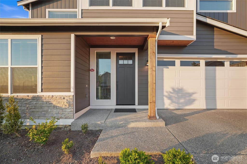 Photo of 7713 92nd Place NE, Marysville, WA 98270 (MLS # 2564709)