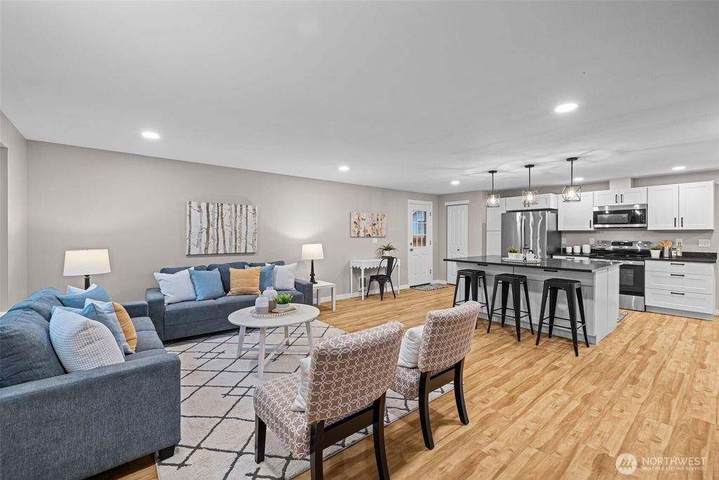 Photo of 211 Taylor St St, Snohomish, WA 98290 (MLS # 2467639)