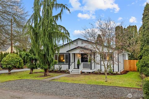 Photo of 211 Taylor St St, Snohomish, WA 98290 (MLS # 2467639)