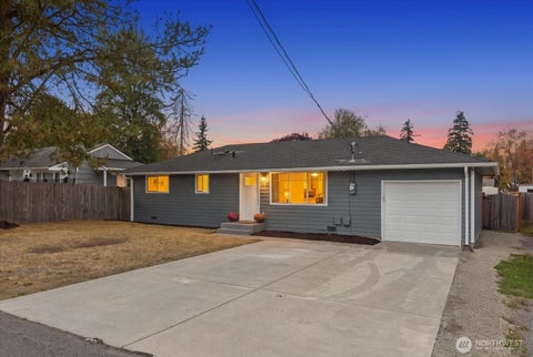 Photo of 619 93rd Street SW, Everett, WA 98204 (MLS # 2587092)
