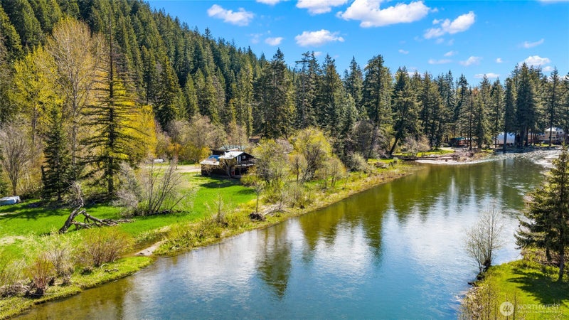541 Heron Drive