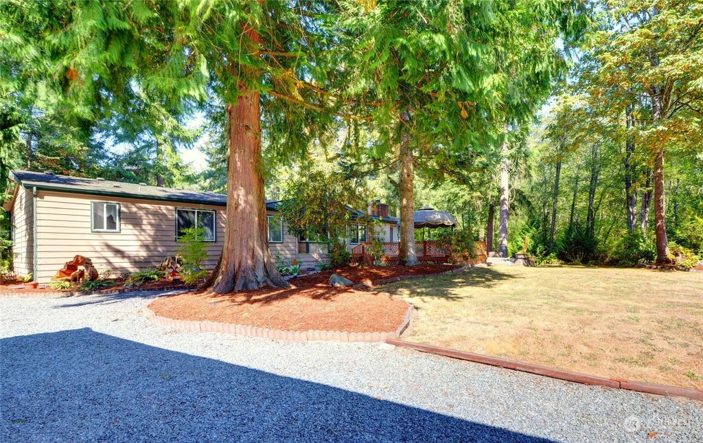 Photo of 15801 16th Avenue NW, Marysville, WA 98271 (MLS # 2010957)