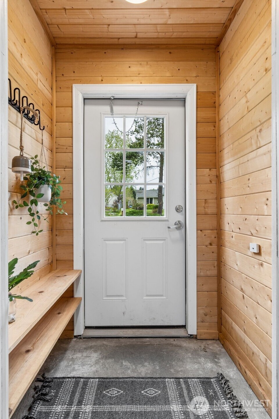 10203 McKinley Avenue E