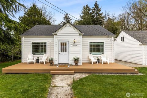 Photo of 10203 McKinley Avenue E, Tacoma, WA 98445 (MLS # 2512683)