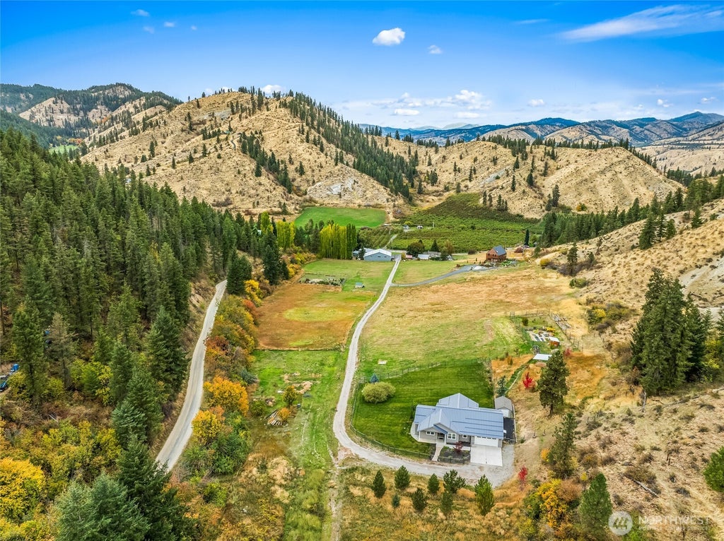 Photo of 221 Libby Lane, Cashmere, WA 98815 (MLS # 2593336)