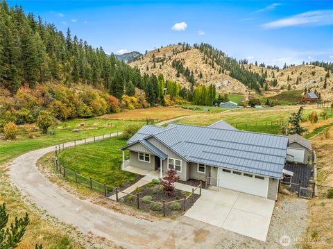 Photo of 221 Libby Lane, Cashmere, WA 98815 (MLS # 2593336)