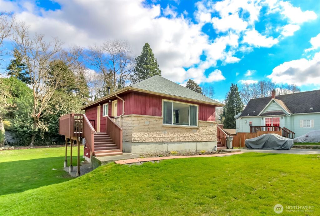 Photo of 14264 53rd Avenue S, Tukwila, WA 98168 (MLS # 2341857)