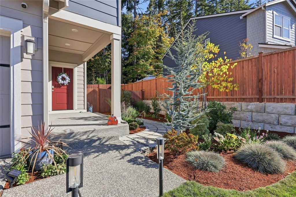 Photo of 6636 Langley Avenue NE, Bremerton, WA 98311 (MLS # 2596138)