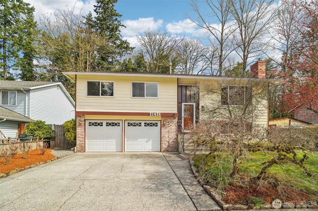 Photo of 21428 124th Avenue SE, Kent, WA 98031 (MLS # 2472711)