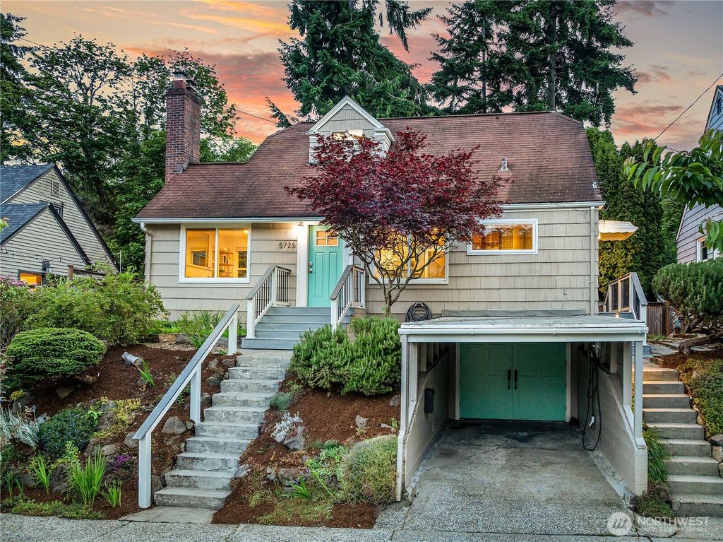 Photo of 5725 39th Avenue NE, Seattle, WA 98105 (MLS # 2388297)