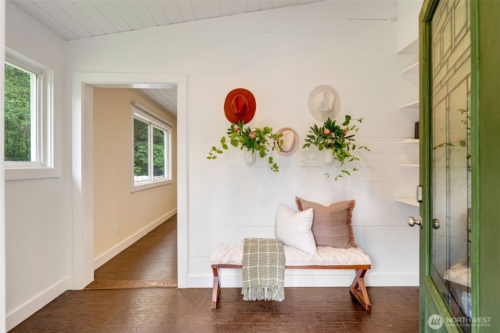 Photo of 33512 SE 126th Street, Issaquah, WA 98027 (MLS # 2448251)