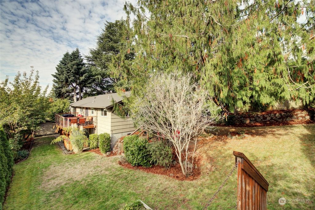 Photo of 2625 SW 110th Street, Seattle, WA 98146 (MLS # 2185870)