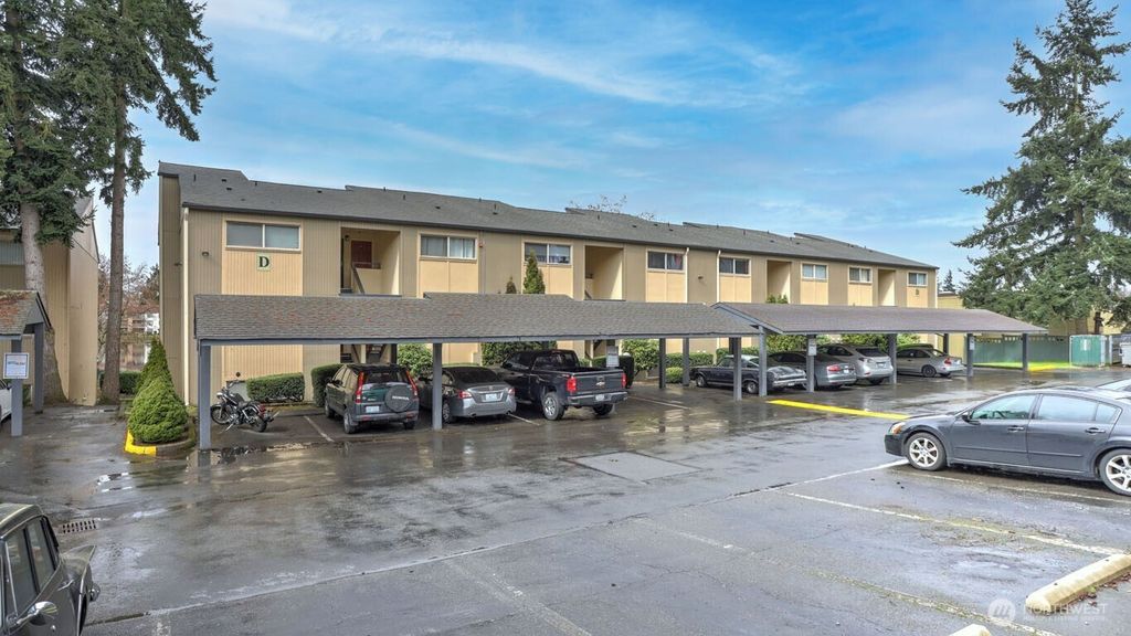 Photo of 31003 14th Avenue S #D 13, Federal Way, WA 98003 (MLS # 2489867)