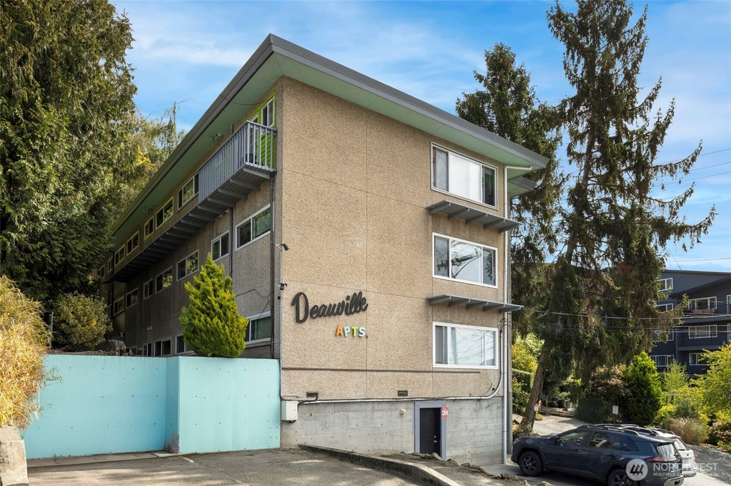Photo of 2801 14th Avenue W, Seattle, WA 98119 (MLS # 2584084)