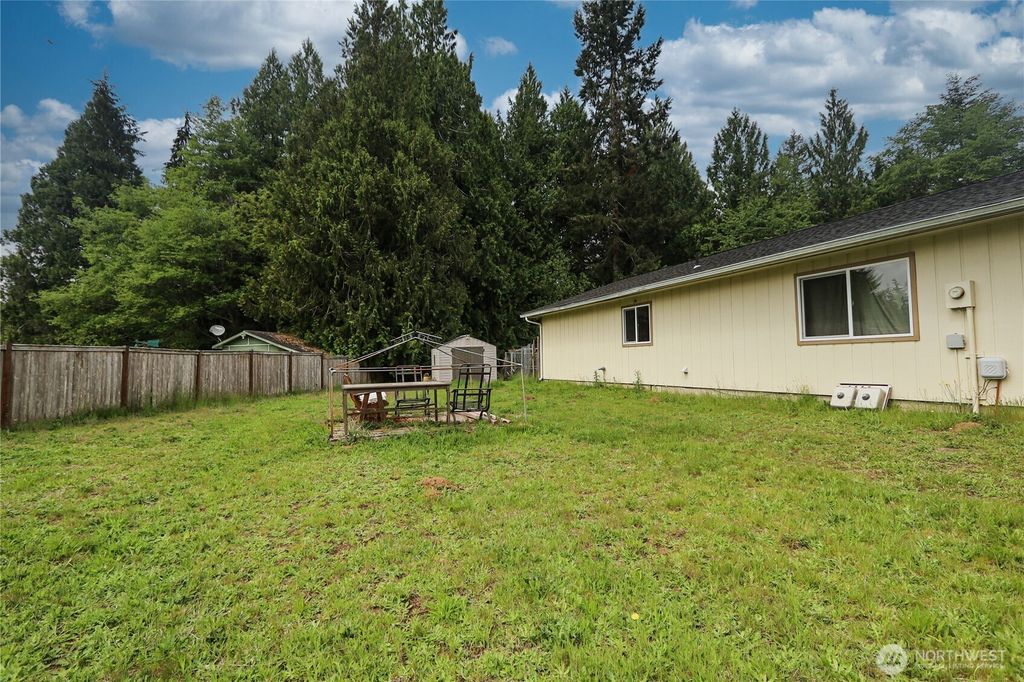 Photo of 102 Conifer Court, Elma, WA 98541 (MLS # 2526251)